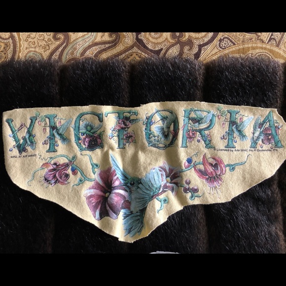 (9) T-Shirt Quilt Items for One Price as Shown - Picture 5 of 10